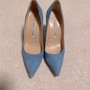 Manolo Blahnik baby blue Suede BB Pumps 105 Women’s Shoe Size 7 or 37